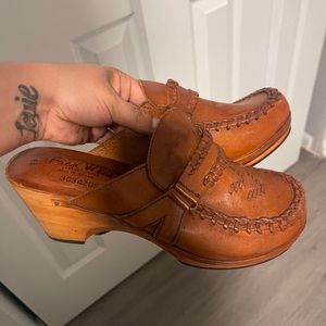 Kickerinos-Made In Brazil Wood Clogs-Platform-Tooled